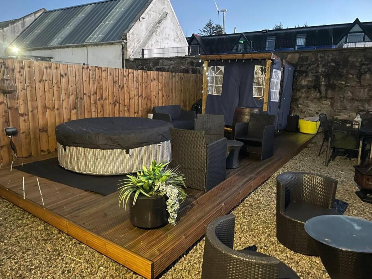Rural Chapel Cottage Near Airport Bar & Hot Tub Aberdeen Eksteriør bilde